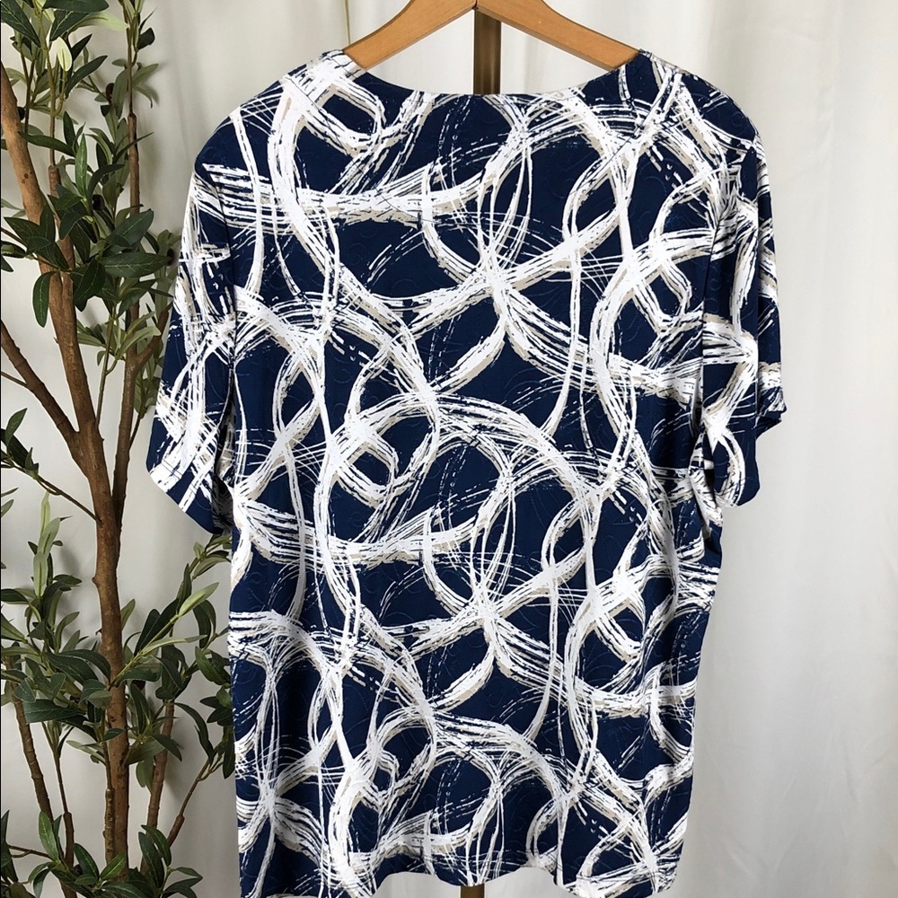 JM Collection Navy and White Circle Print Top Sz 1X (V1) - Picture 5 of 8